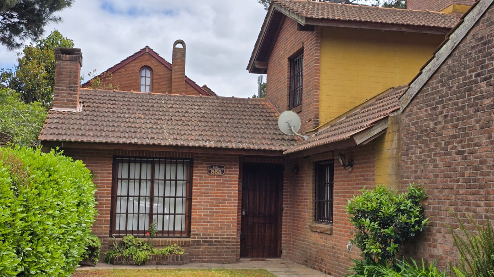 ALQUILER - PINAMAR DUPLEX 3 DORMITORIOS