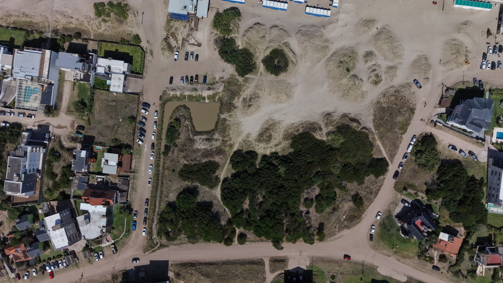 IMPORTANTE FRACCION FRENTE AL MAR - VILLA GESELL