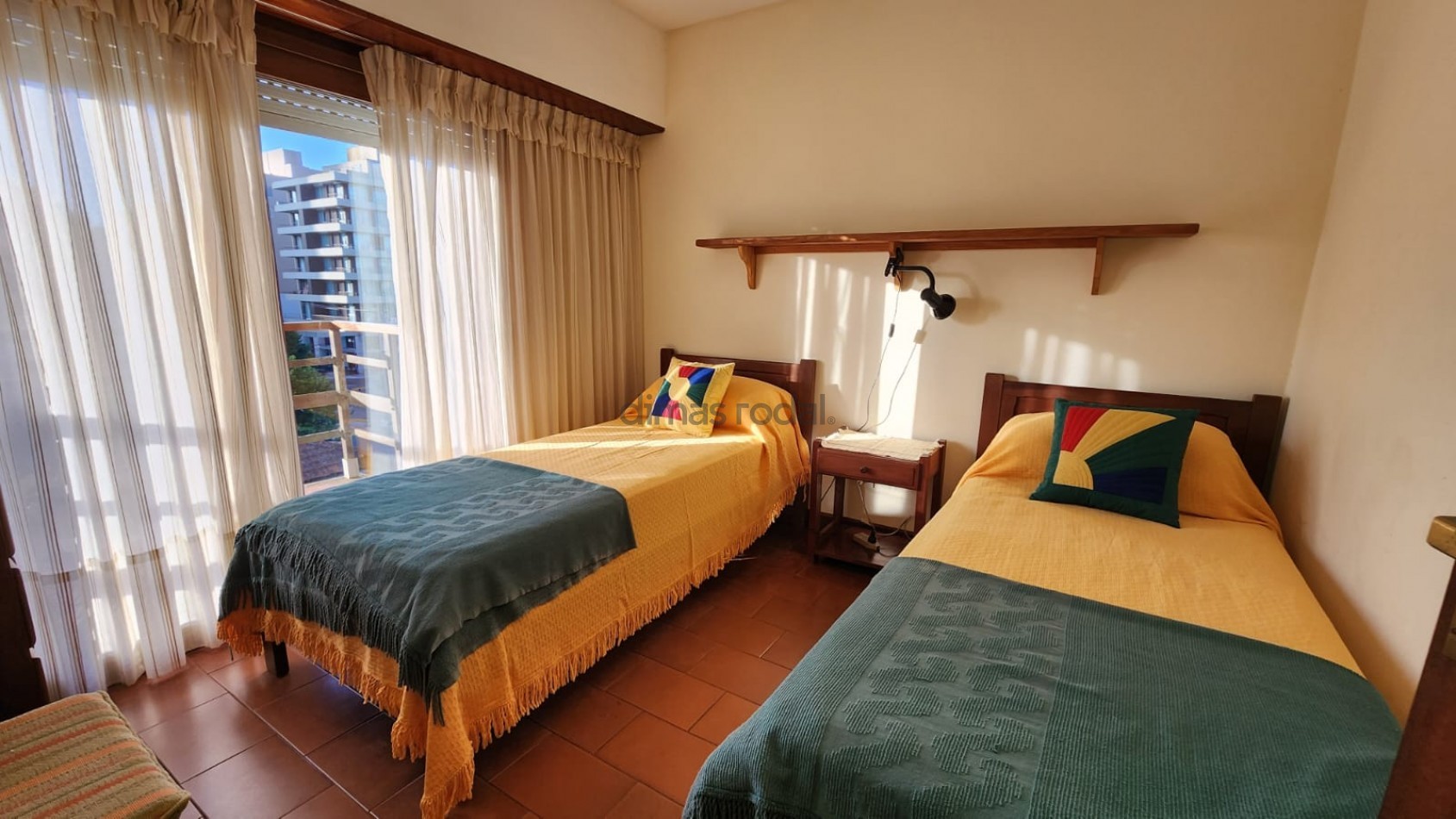 VENTA - Pinamar - Departamento de 3 ambientes Zona Centro