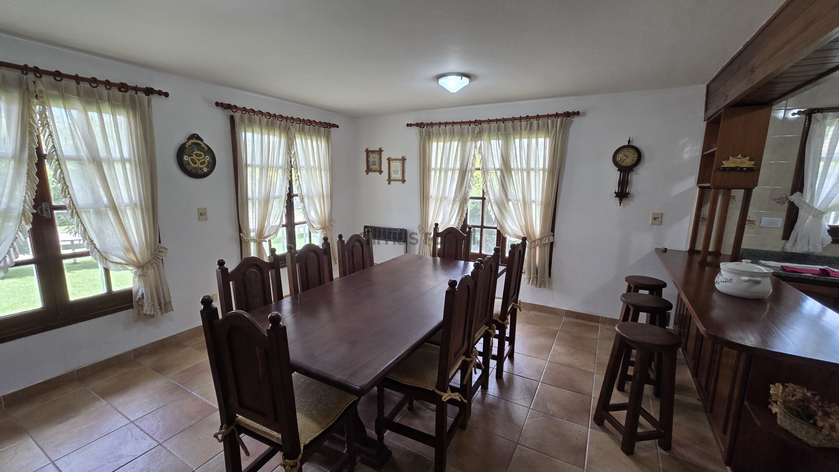 EXCELENTE CASA EN MARTIN PESCADOR (ZONA PLAYA)