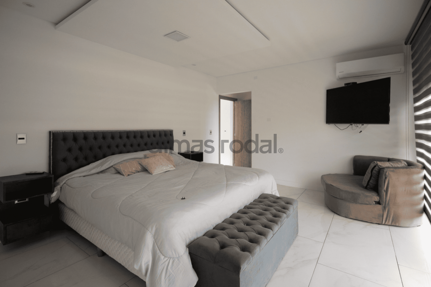 VENTA - PINAMAR - CASA EN LA HERRADURA