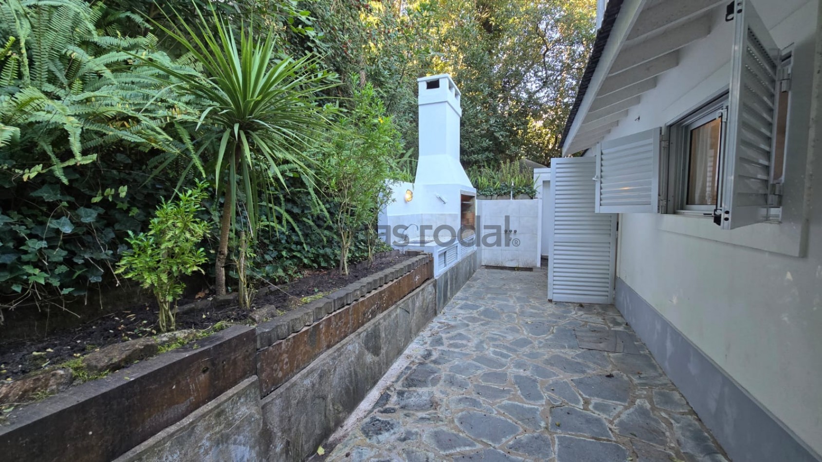 Casa de 4 ambientes en Pinamar 