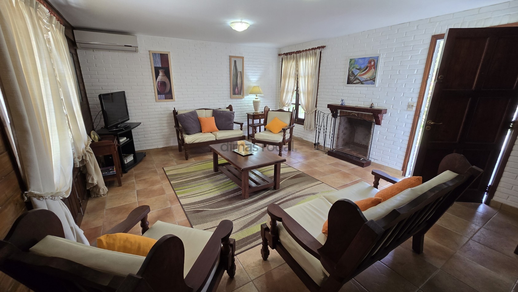 EXCELENTE CASA EN MARTIN PESCADOR (ZONA PLAYA)