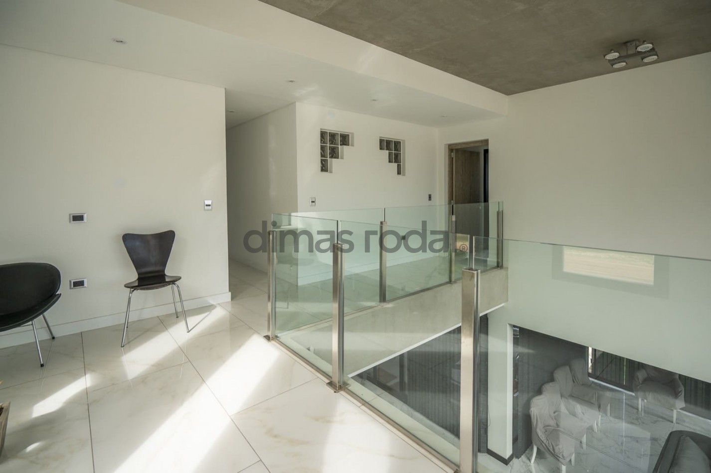 VENTA - PINAMAR - CASA EN LA HERRADURA